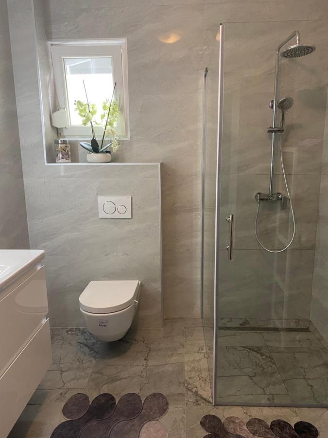 Apartment Tina Рогозница Экстерьер фото