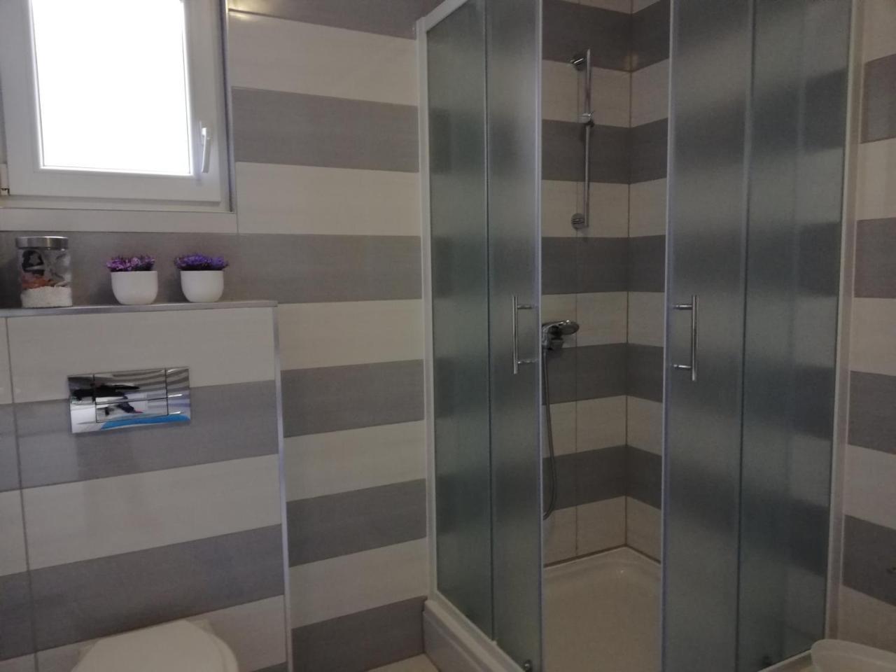 Apartment Tina Рогозница Экстерьер фото